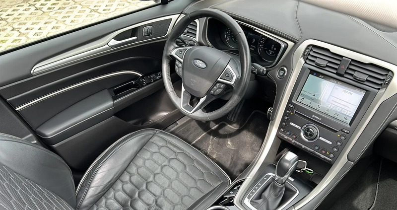 Ford Mondeo cena 89500 przebieg: 105169, rok produkcji 2018 z Radom małe 497